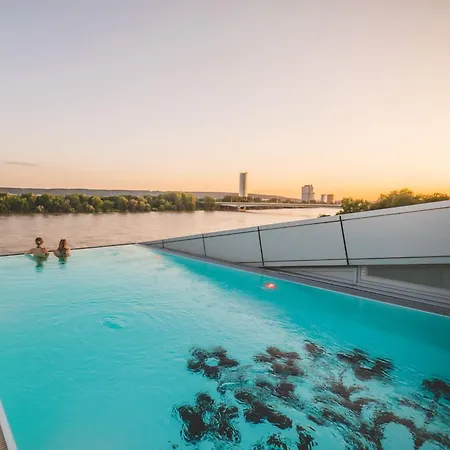 波恩卡梅哈大酒店 波恩