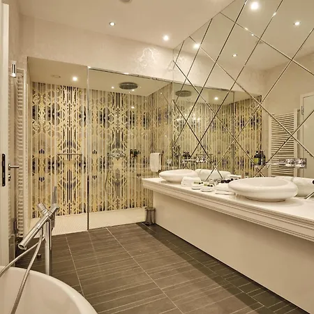Kameha Grand Hotel 5*