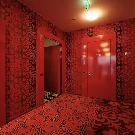 Hotel Kameha Grand 5*