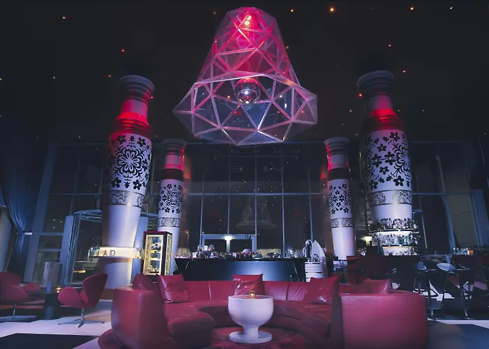 Hotel Kameha Grand 5*