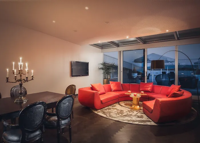 מלון Kameha Grand 5*