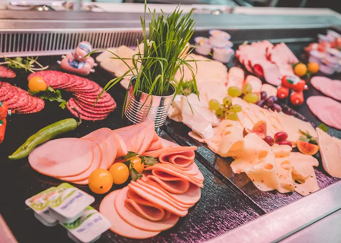 Отель Kameha Grand 5*