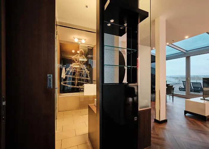 Hotel Kameha Grand 5*